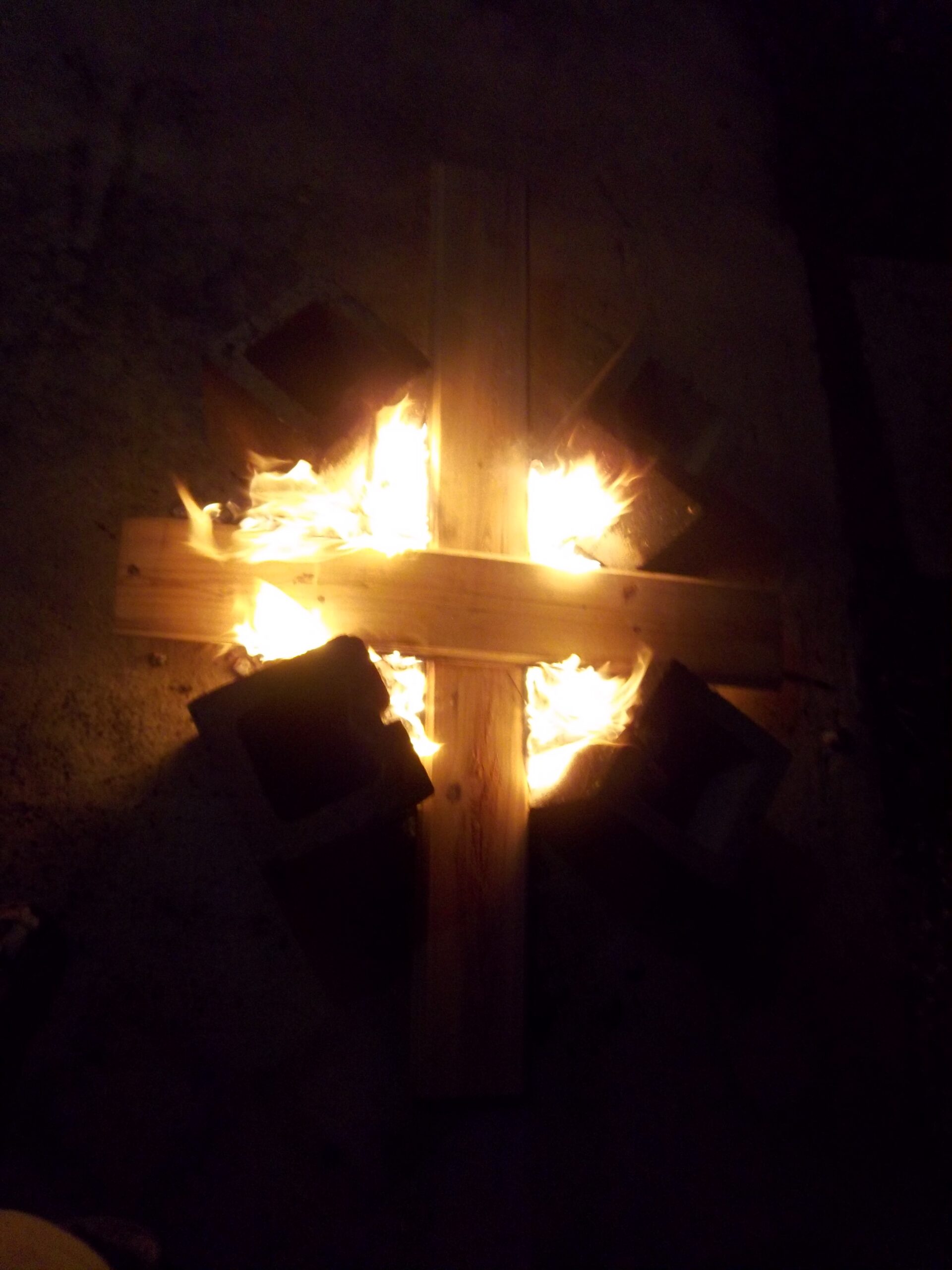 Read more about the article 1956: Fiery Cross is Planted in Local Yard